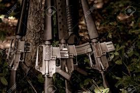 Ituri : La découvre de six armes de guerre par un pygmée dans un village de Mambasa