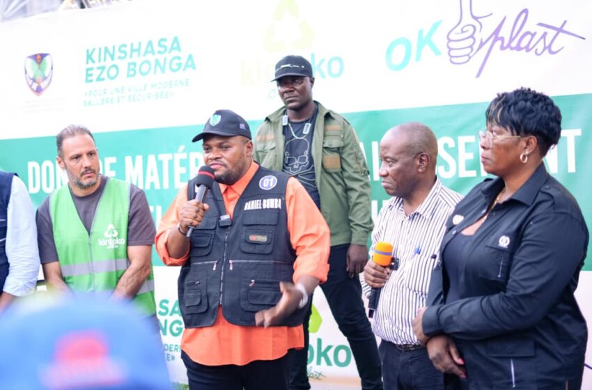 Assainissement à Kinshasa: Daniel Bumba réceptionne un lot de 70 tonnes d’équipements de la société Kintoko