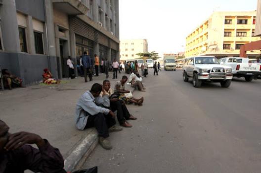 FONCTIONNAIRES SANS PAIE, LA COLÈRE GRONDE: Caisses vides ou bug technique ?: La vérité sur les retards de paie