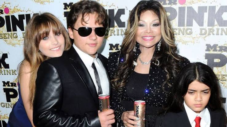  Paris Jackson recevant la bagatelle de 65 millions de dollars: Les enfants de Michael Jackson touchent un énorme rente annuelle