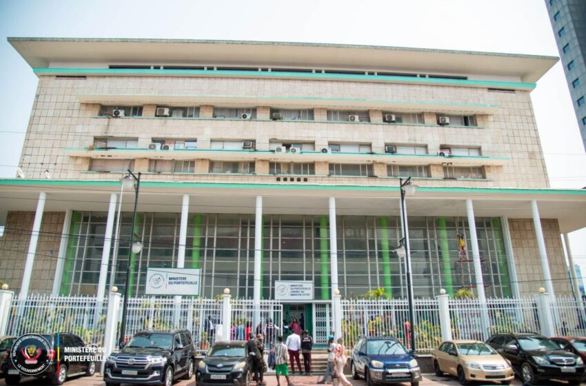  Autopsie d’un système en panne: La politique étouffe la performance des entreprises publiques