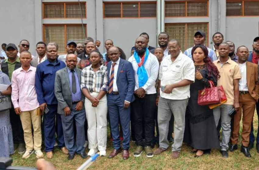Promulgation la loi référendaire: RDC : 65 organisations de la société civile demandent à Félix Tshisekedi d’abandonner le projet